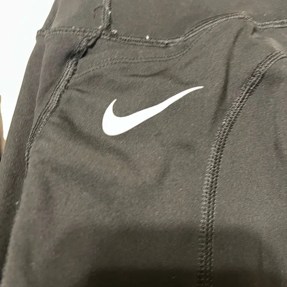 Women’s Set of 2 Nike Runner Leggings - Picture 3 of 7